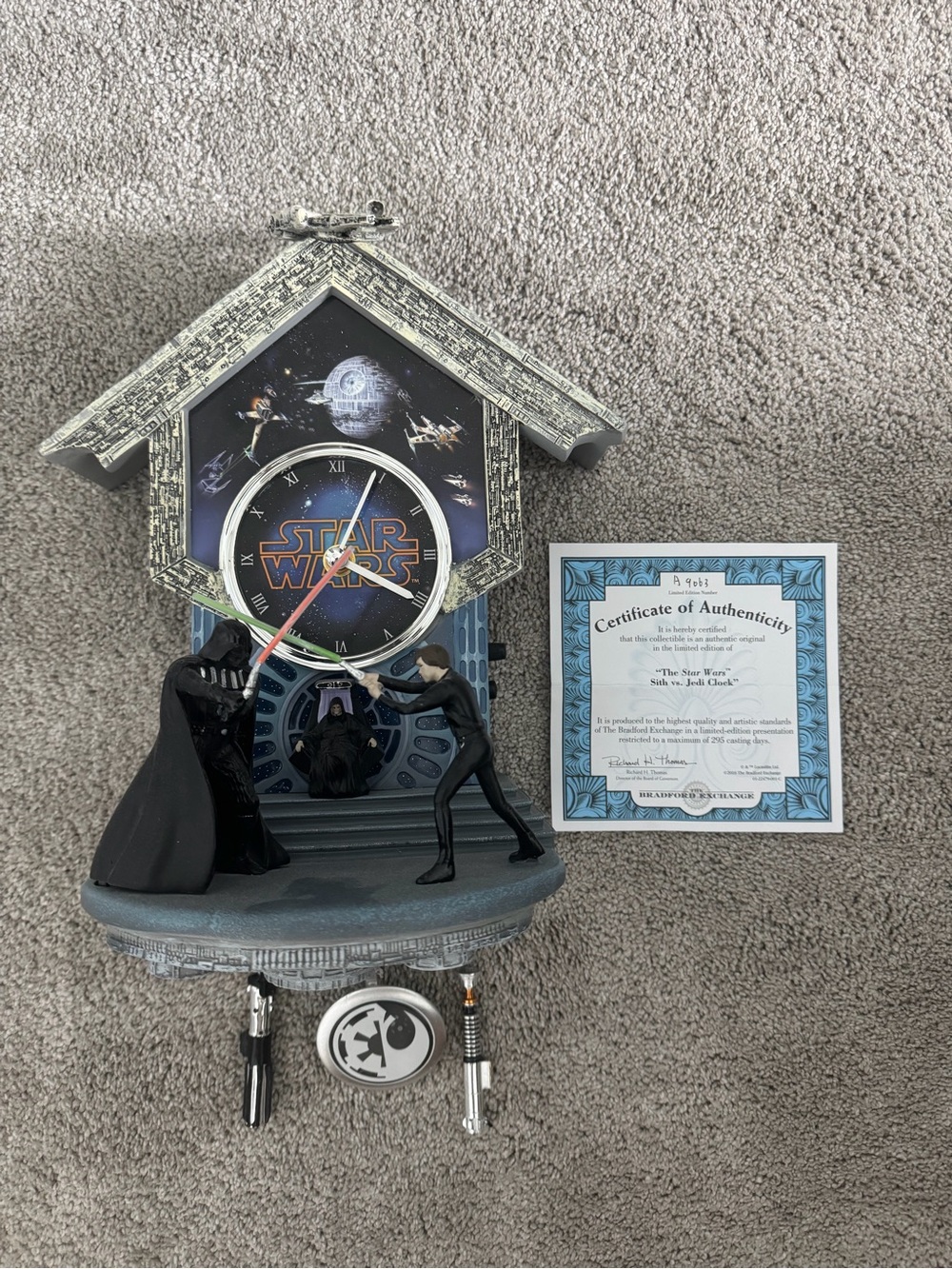 Bradford Exchange “Star Wars: Sith vs. Jedi” wall clock (2016)